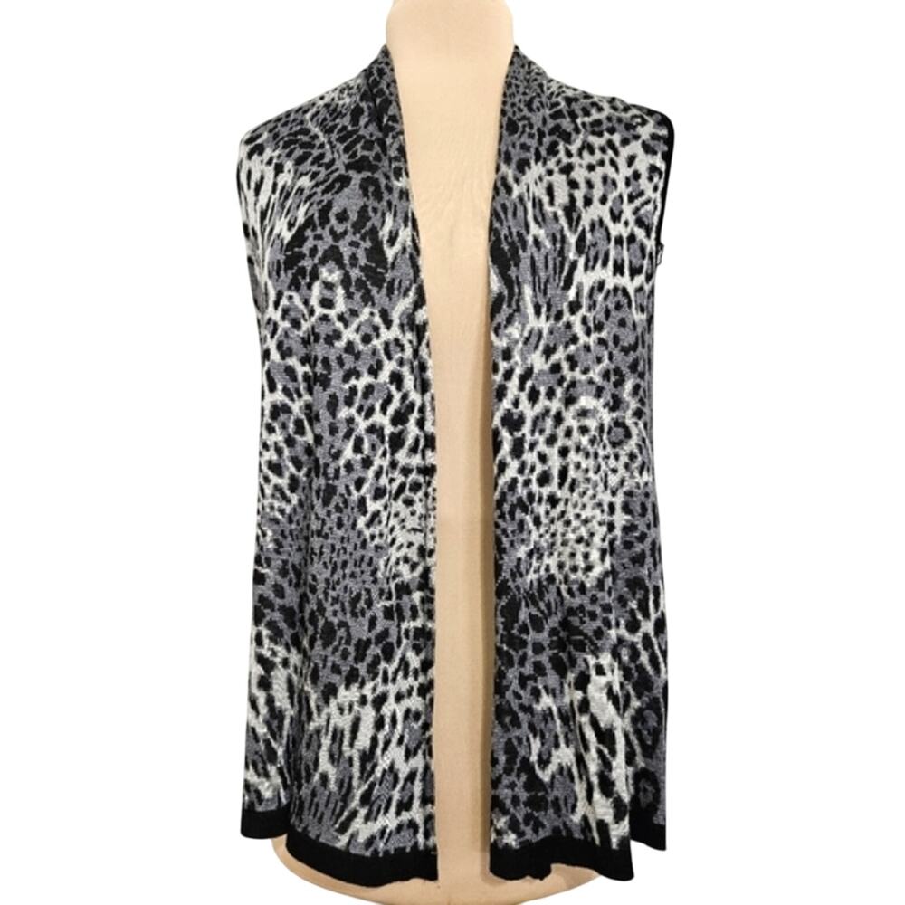Art and Soul Leopard Print Open Front Knit Vest Gray Black Small Artsy